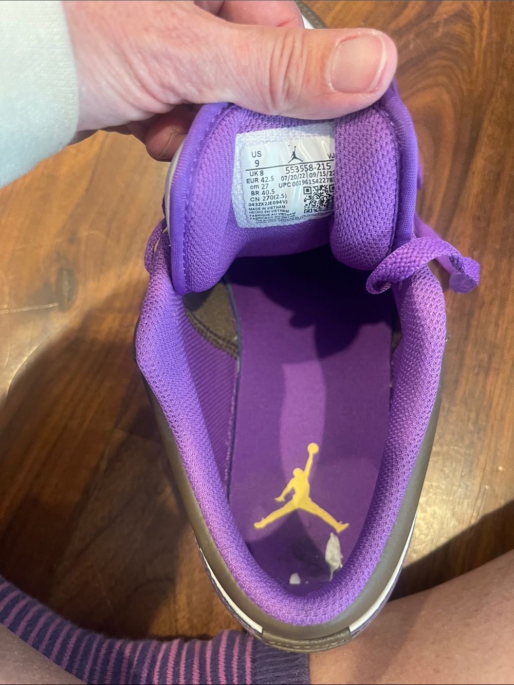 Jordan Low-Top Sneakers in White, Purple & Brown - Picture 6 of 6
